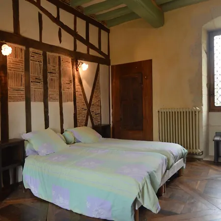 In Thurageau With Private Pool, Cleaning Included * Lencloître