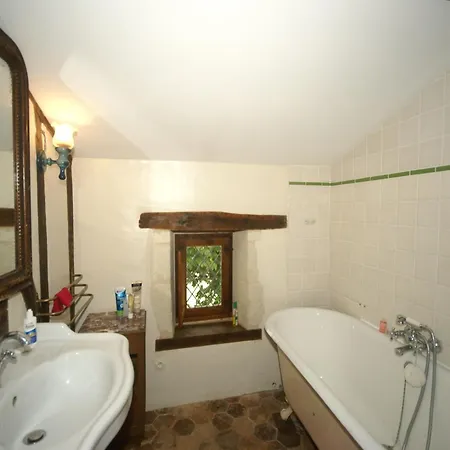 In Thurageau With Private Pool, Cleaning Included